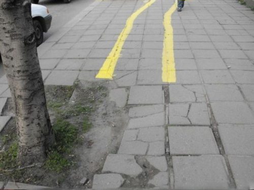 bike-lanes-bulgaria-fail-funny-6.jpg